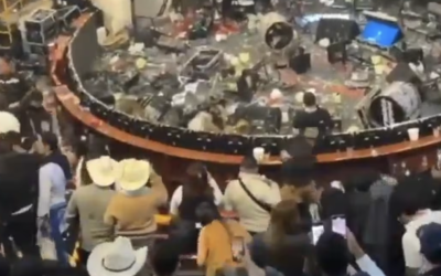 ZAFARRANCHO EN EL PALENQUE DE LA FERIA DE TEXCOCO POR NO CANTAR CORRIDOS TUMBADOS